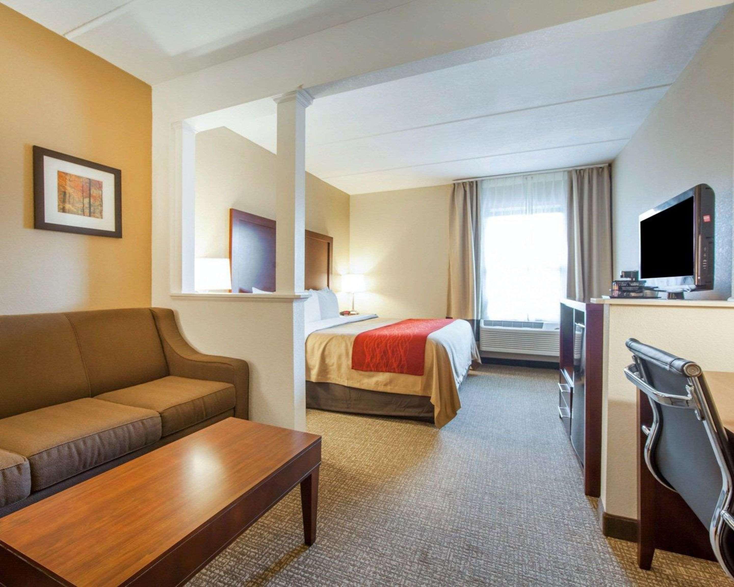 Comfort Inn At Royal Blue Pioneer Exterior foto